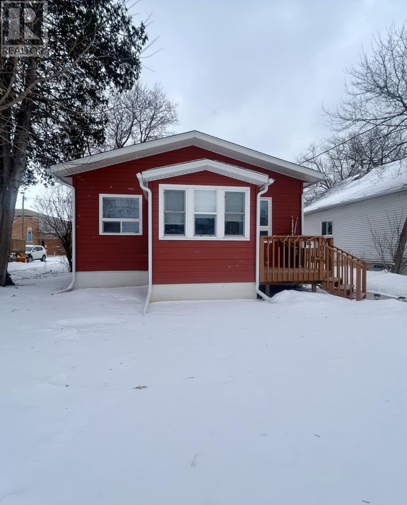 702 Armit Avenue, Fort Frances, Ontario  P9A 2J1 - Photo 25 - TB2600301