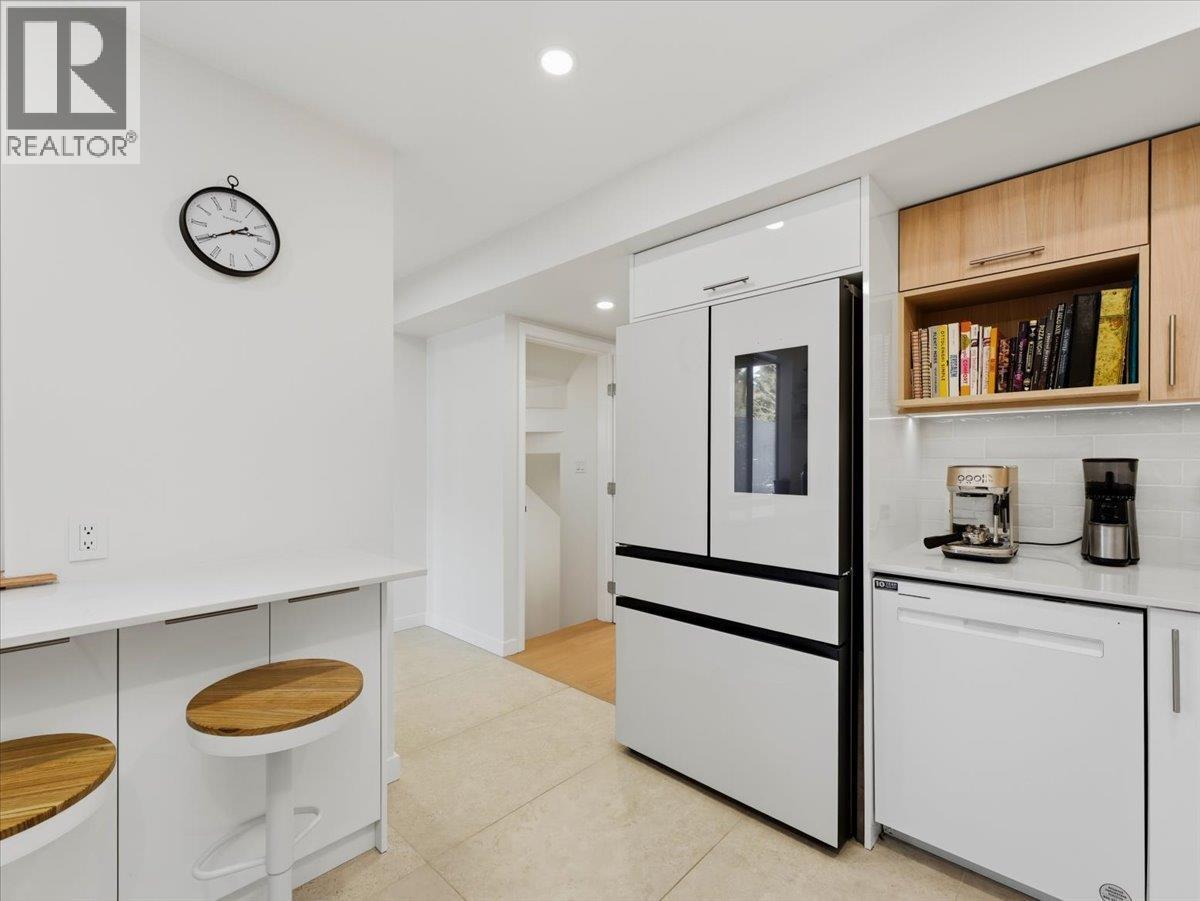 48 1910 Cedar Village Crescent, North Vancouver, British Columbia  V7J 3M5 - Photo 12 - R3096481