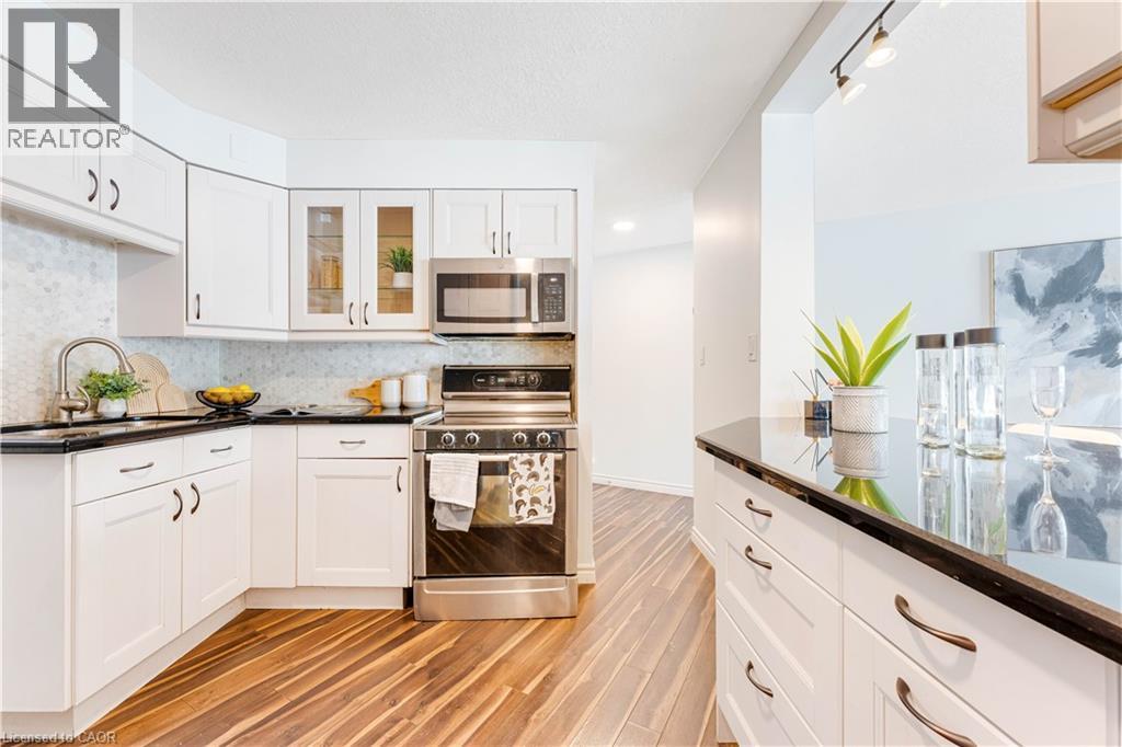 250 Glenridge Drive Unit# 102, Waterloo, Ontario  N2J 4H8 - Photo 6 - 40809648