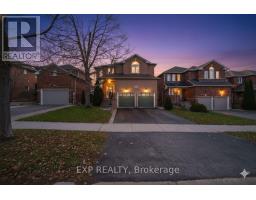 23 PRINCE OF WALES DRIVE, Barrie, Ontario