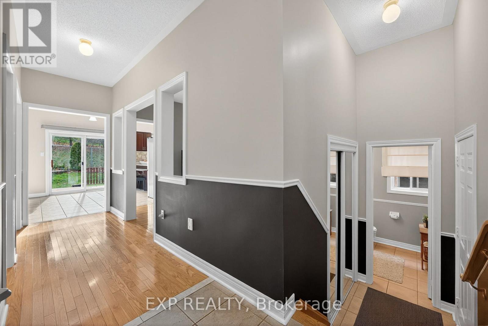 23 Prince Of Wales Drive, Barrie, Ontario  L4N 0T5 - Photo 6 - S12754812