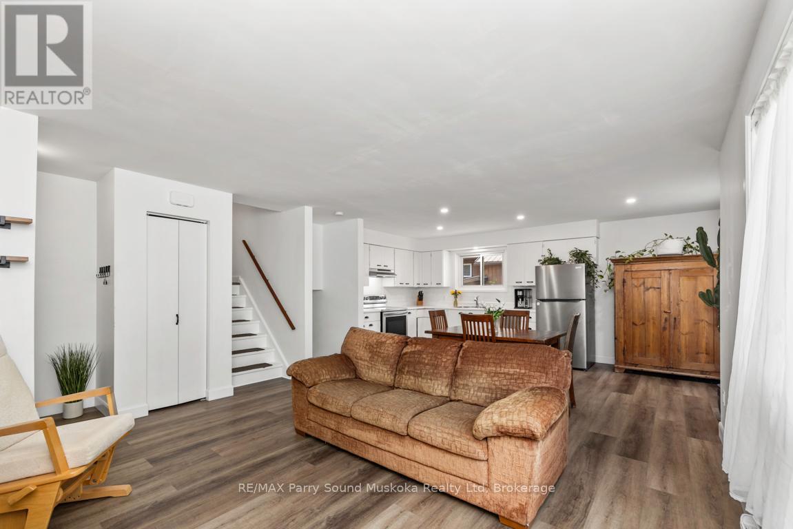 28 Forest Street, Parry Sound, Ontario  P2A 2P9 - Photo 11 - X12849086