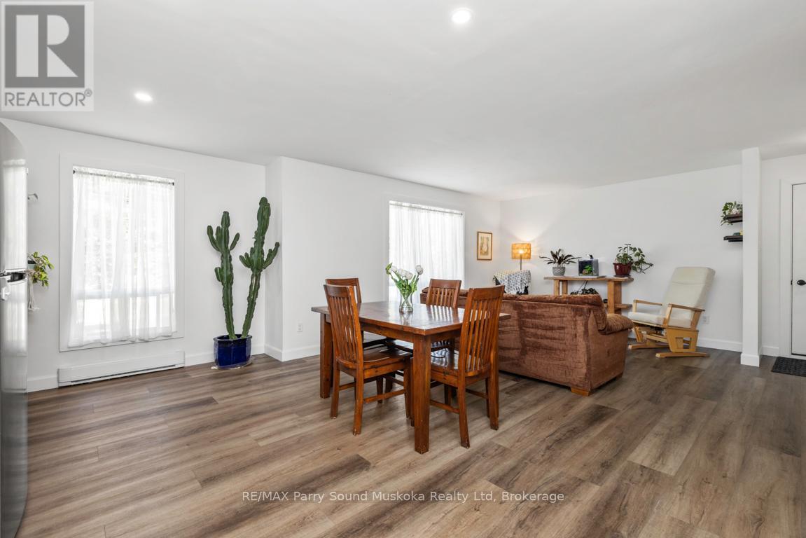 28 Forest Street, Parry Sound, Ontario  P2A 2P9 - Photo 13 - X12849086