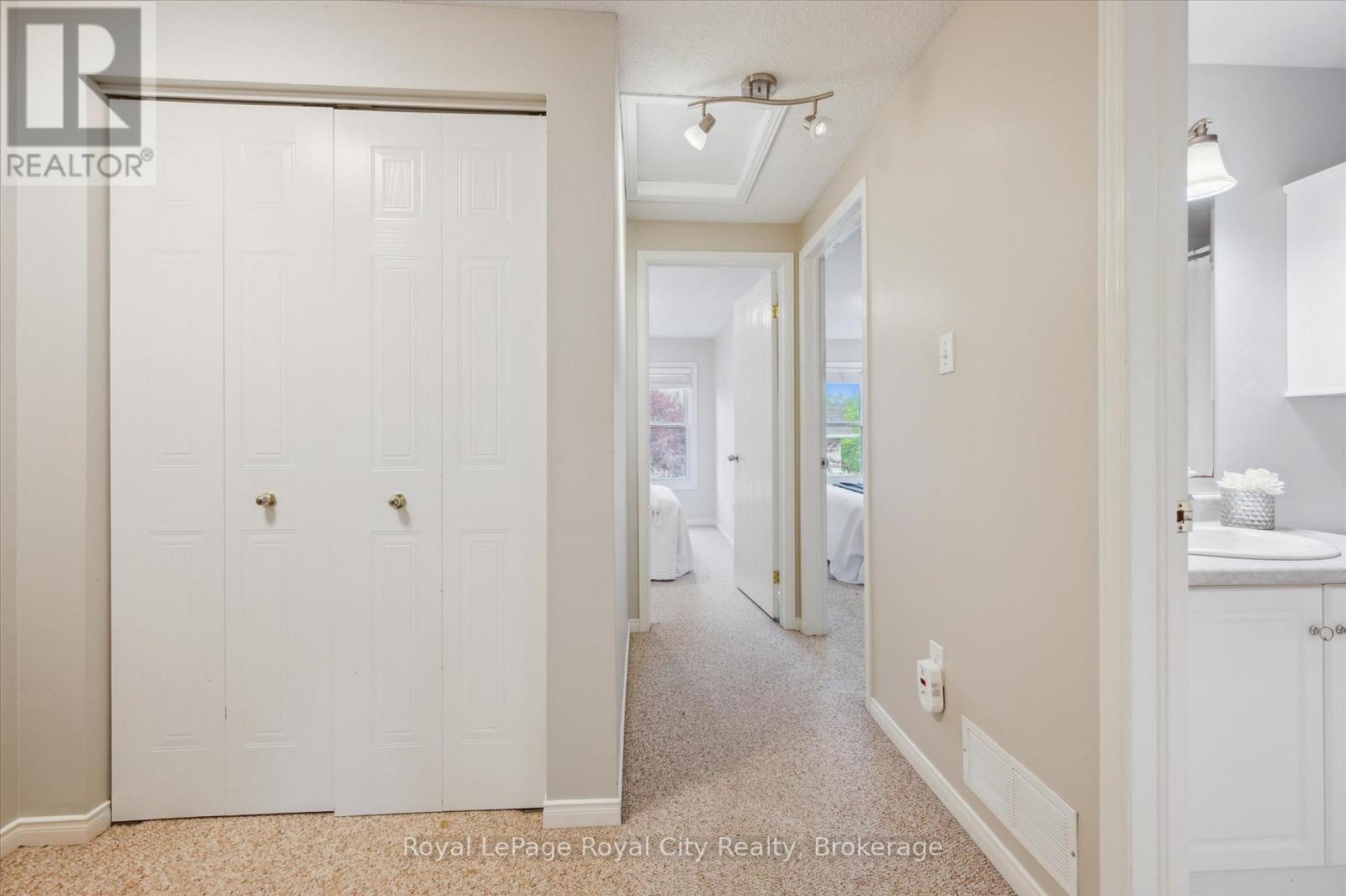 2 - 66 Rodgers Road, Guelph, Ontario  N1G 4Y5 - Photo 23 - X12849124