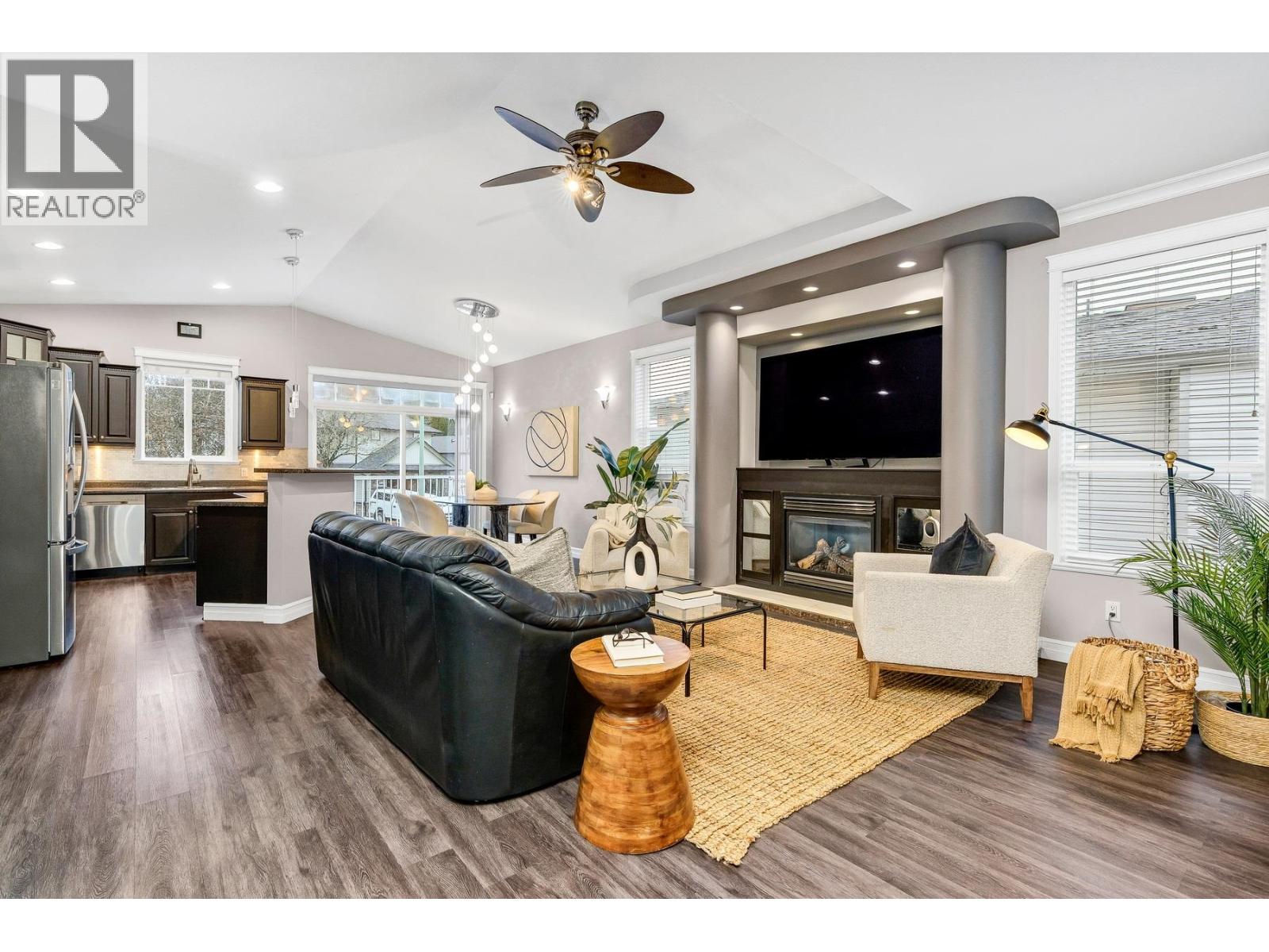 3028 Quadra Court, Coquitlam, British Columbia  V3B 5X6 - Photo 5 - R3096200