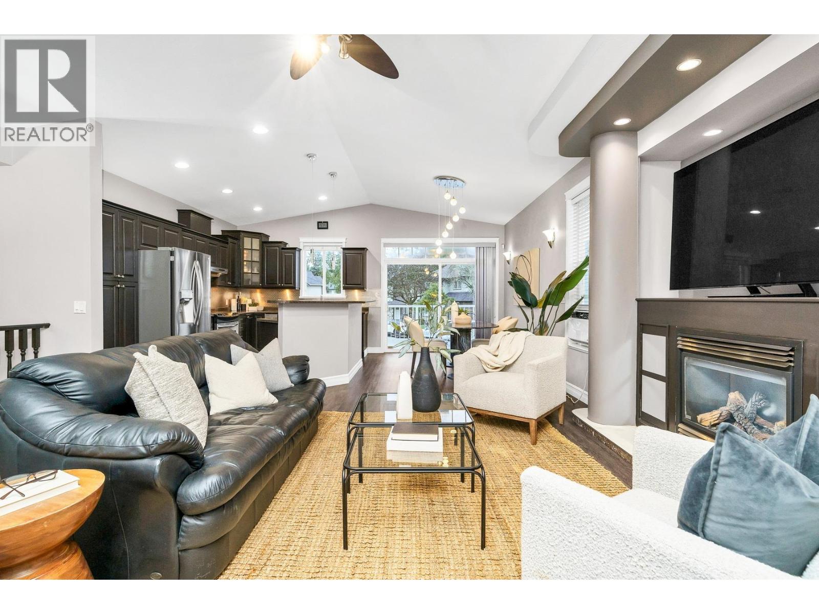 3028 Quadra Court, Coquitlam, British Columbia  V3B 5X6 - Photo 6 - R3096200