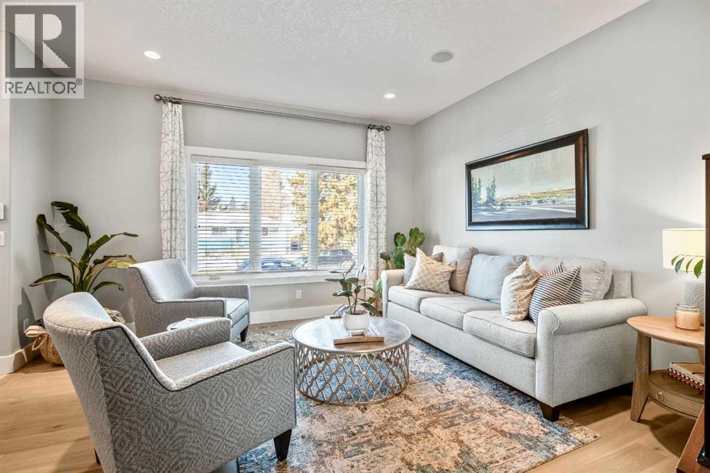 3040 28 Street Sw, Calgary, Alberta  T3E 2J5 - Photo 5 - A2290574