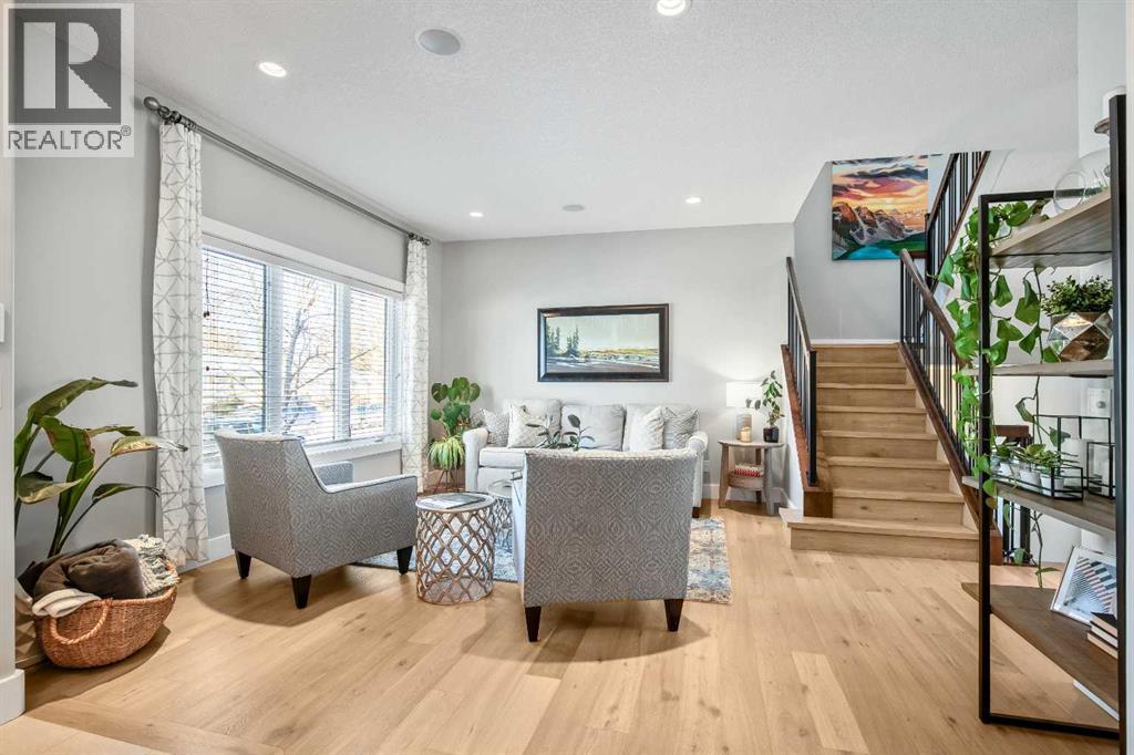 3040 28 Street Sw, Calgary, Alberta  T3E 2J5 - Photo 6 - A2290574