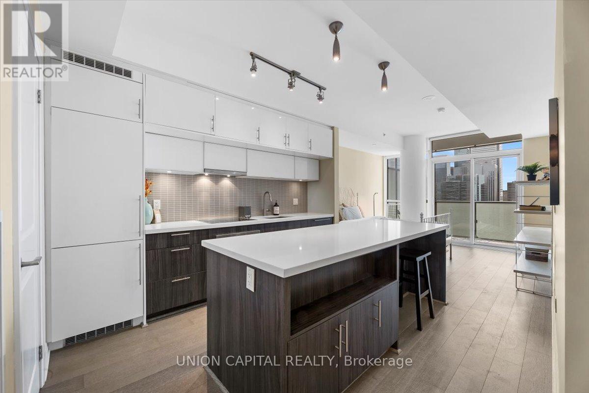 2803 - 8 Mercer Street, Toronto, Ontario  M5V 0C4 - Photo 2 - C12849140