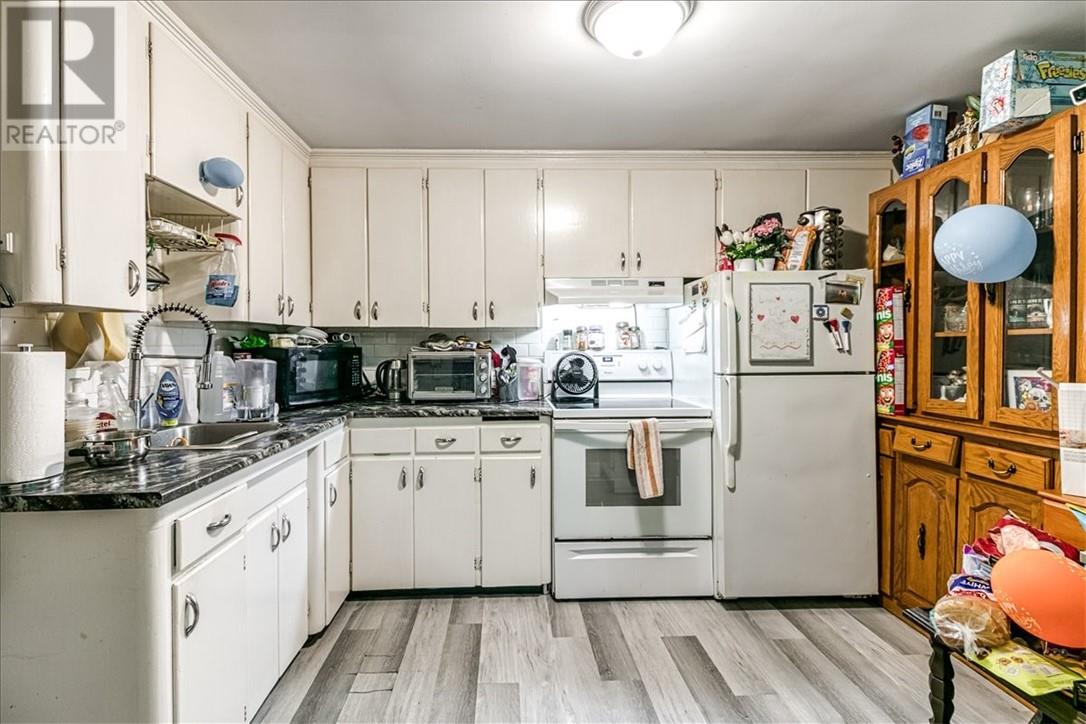 221 Kingsmount Boulevard, Sudbury, Ontario  P3E 1L1 - Photo 13 - 2126682