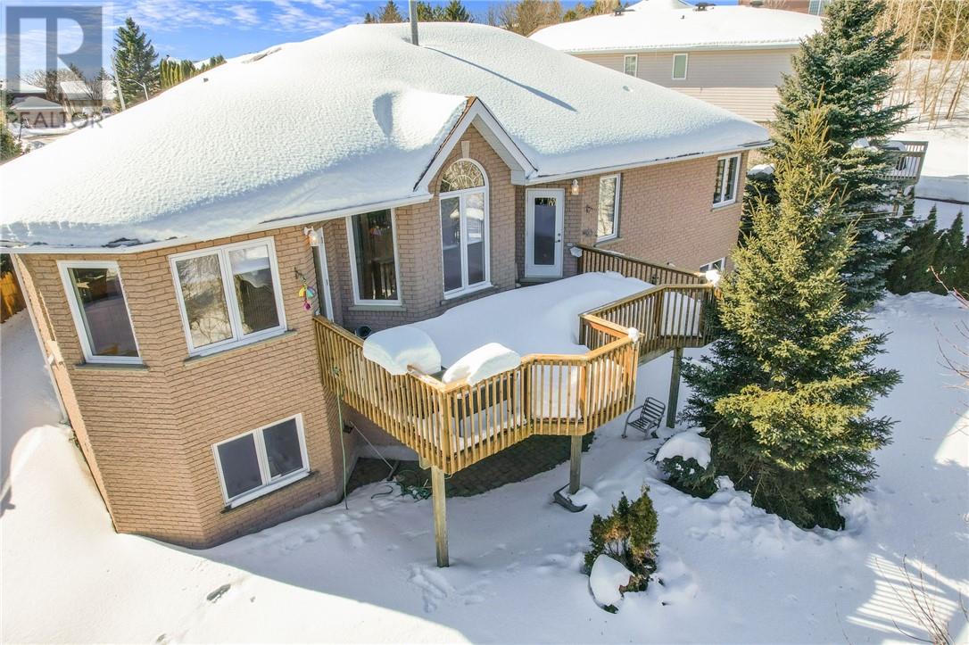 128 Gardenvale Court, Sudbury, Ontario  P3A 5X1 - Photo 3 - 2126620