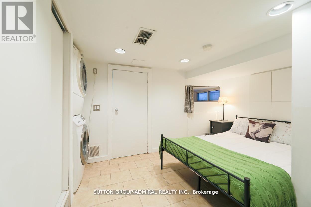 Bsmt - 70 Carlaw Avenue, Toronto (South Riverdale), Ontario  M4M 2R7 - Photo 13 - E12849144