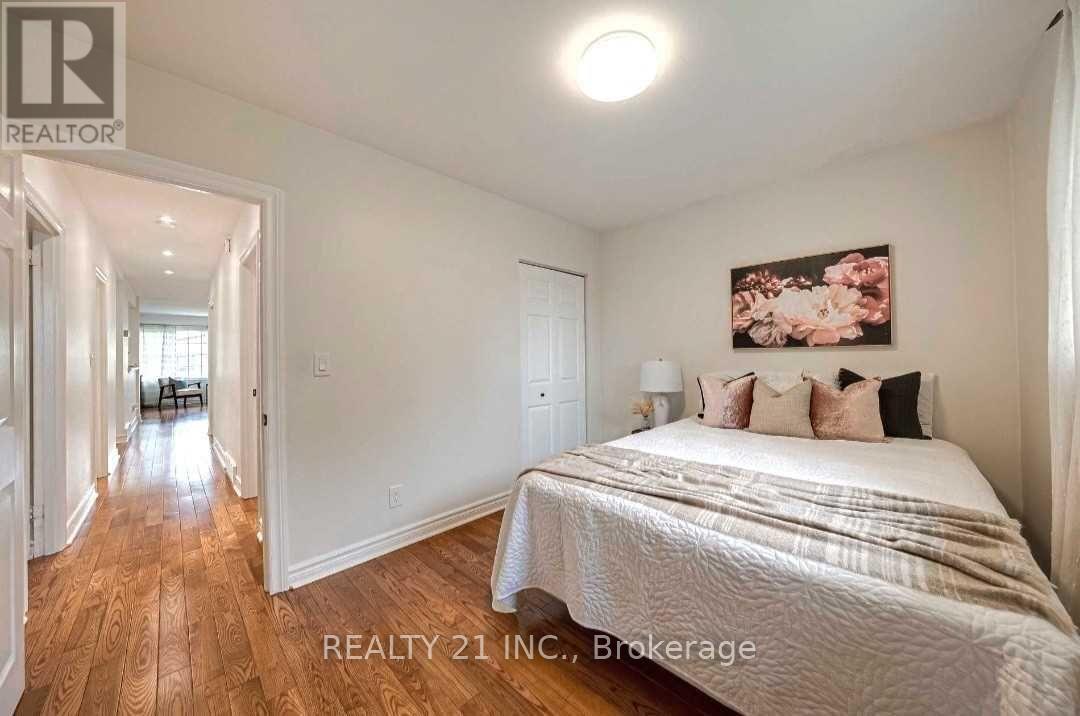 812 Sanok Drive, Pickering (West Shore), Ontario  L1W 2P9 - Photo 16 - E12849150