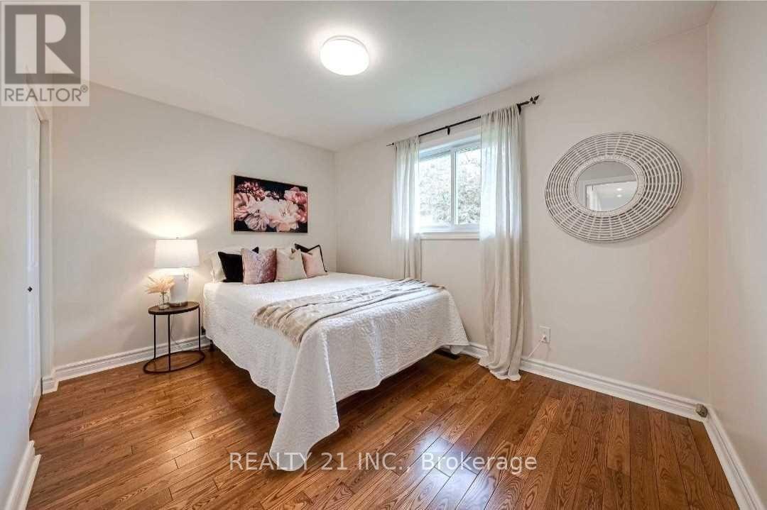 812 Sanok Drive, Pickering (West Shore), Ontario  L1W 2P9 - Photo 17 - E12849150