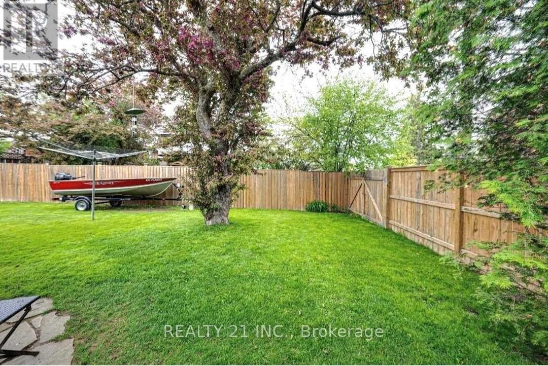 812 Sanok Drive, Pickering (West Shore), Ontario  L1W 2P9 - Photo 20 - E12849150