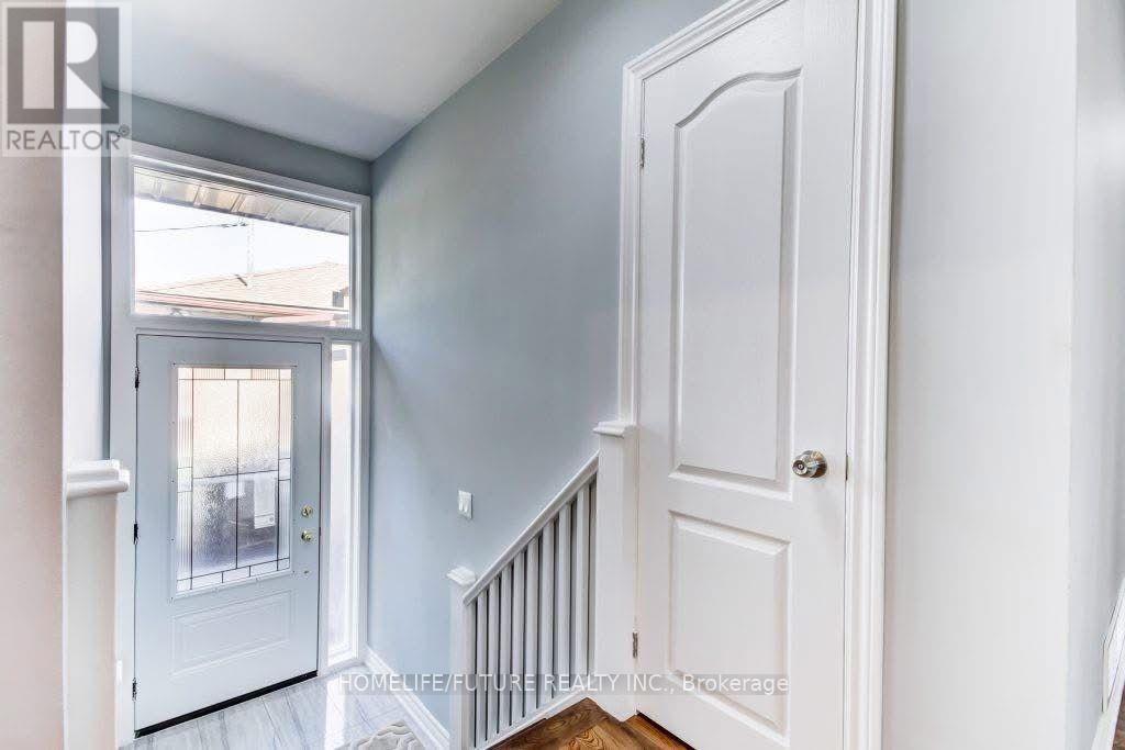 Main - 27 Kells Avenue, Toronto, Ontario  M1K 4W6 - Photo 12 - E12849154