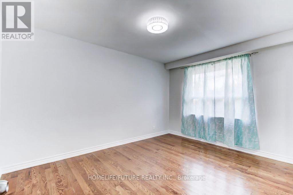 Main - 27 Kells Avenue, Toronto, Ontario  M1K 4W6 - Photo 5 - E12849154