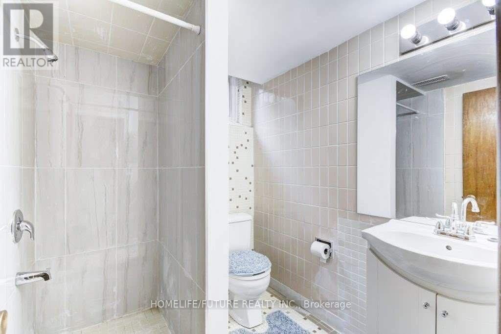 Main - 27 Kells Avenue, Toronto, Ontario  M1K 4W6 - Photo 9 - E12849154