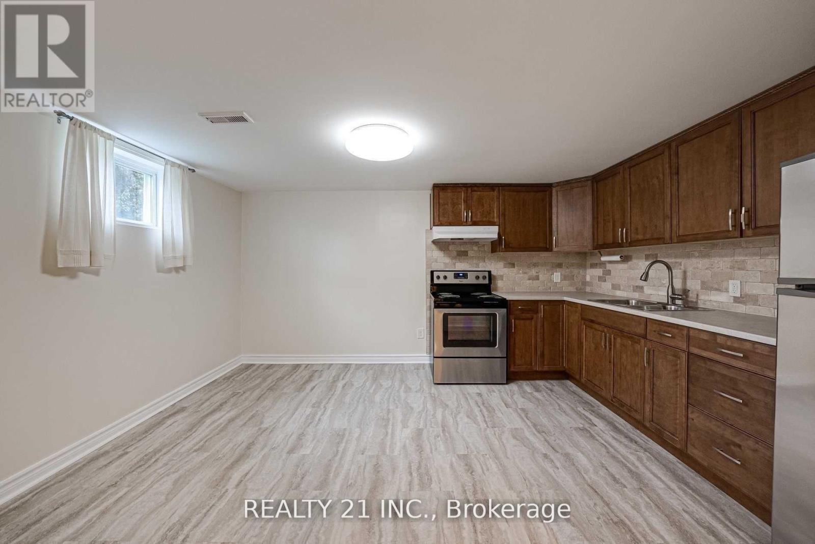 BASEMENT - 812 SANOK DRIVE, Pickering, Ontario