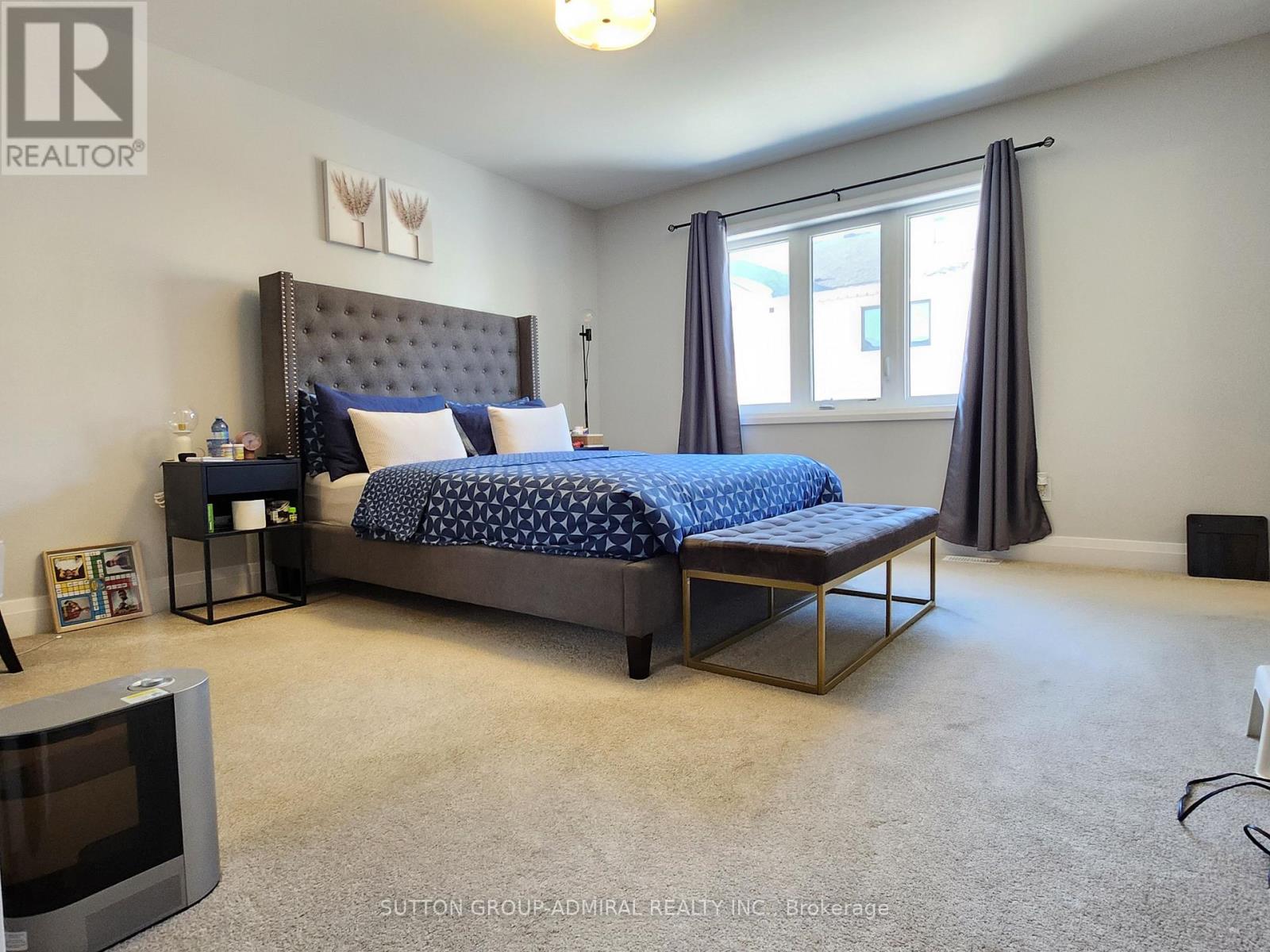 984 Crowsnest Hollow, Pickering, Ontario  L1X 0P4 - Photo 11 - E12849206