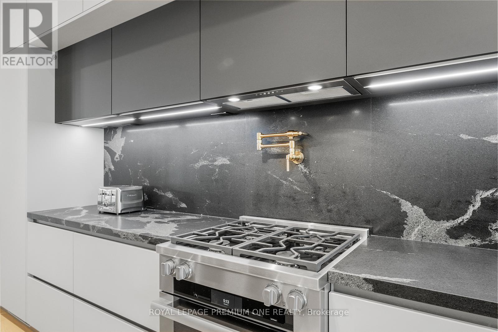 49 Norman Drive, King (King City), Ontario  L7B 1J2 - Photo 18 - N12849098