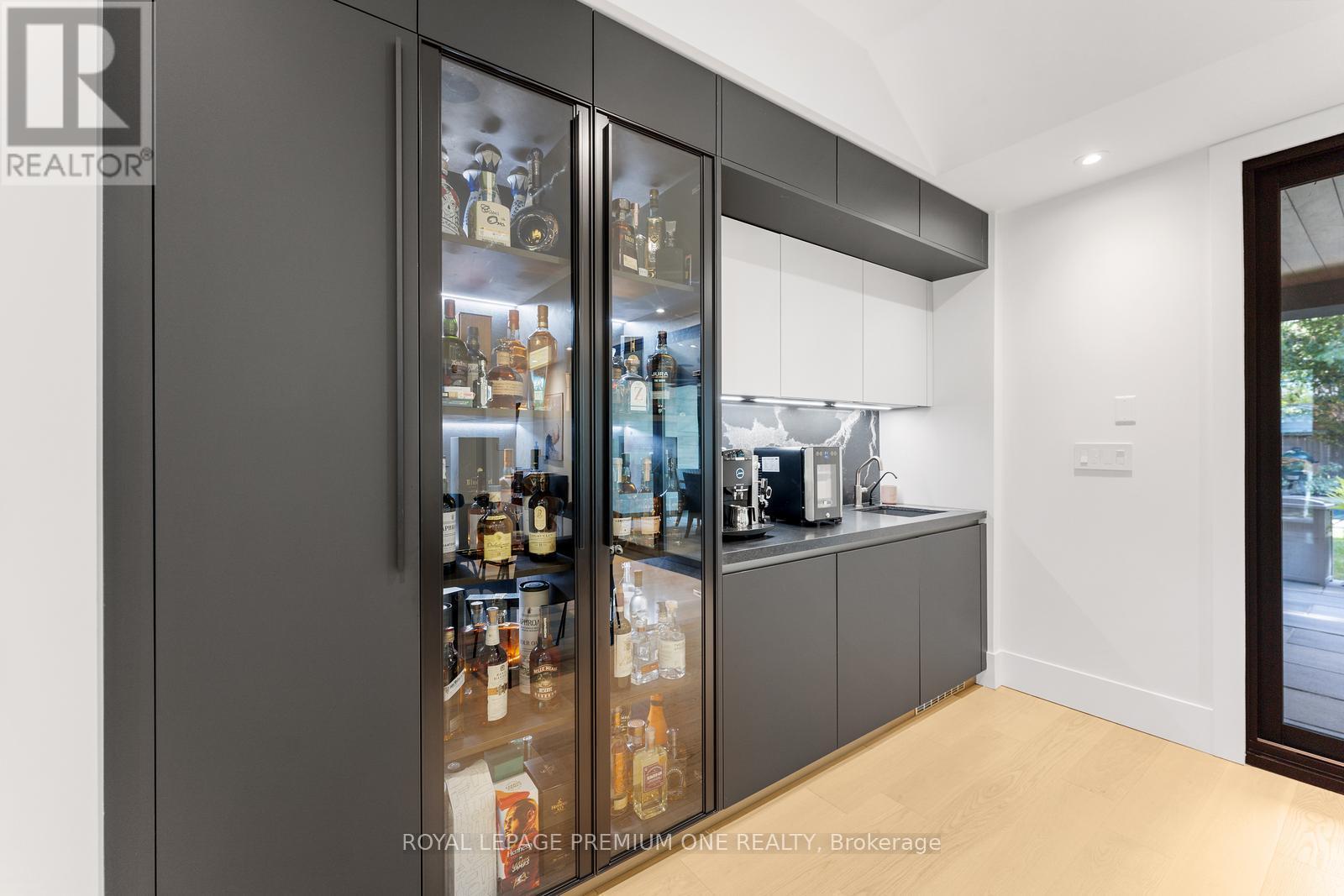 49 Norman Drive, King (King City), Ontario  L7B 1J2 - Photo 19 - N12849098