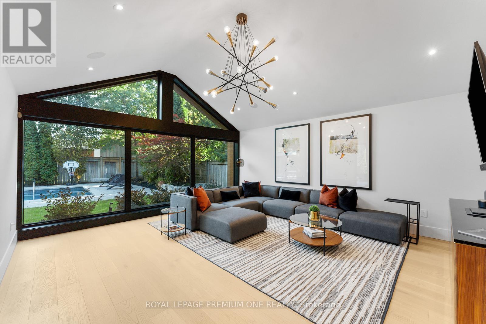 49 Norman Drive, King (King City), Ontario  L7B 1J2 - Photo 22 - N12849098