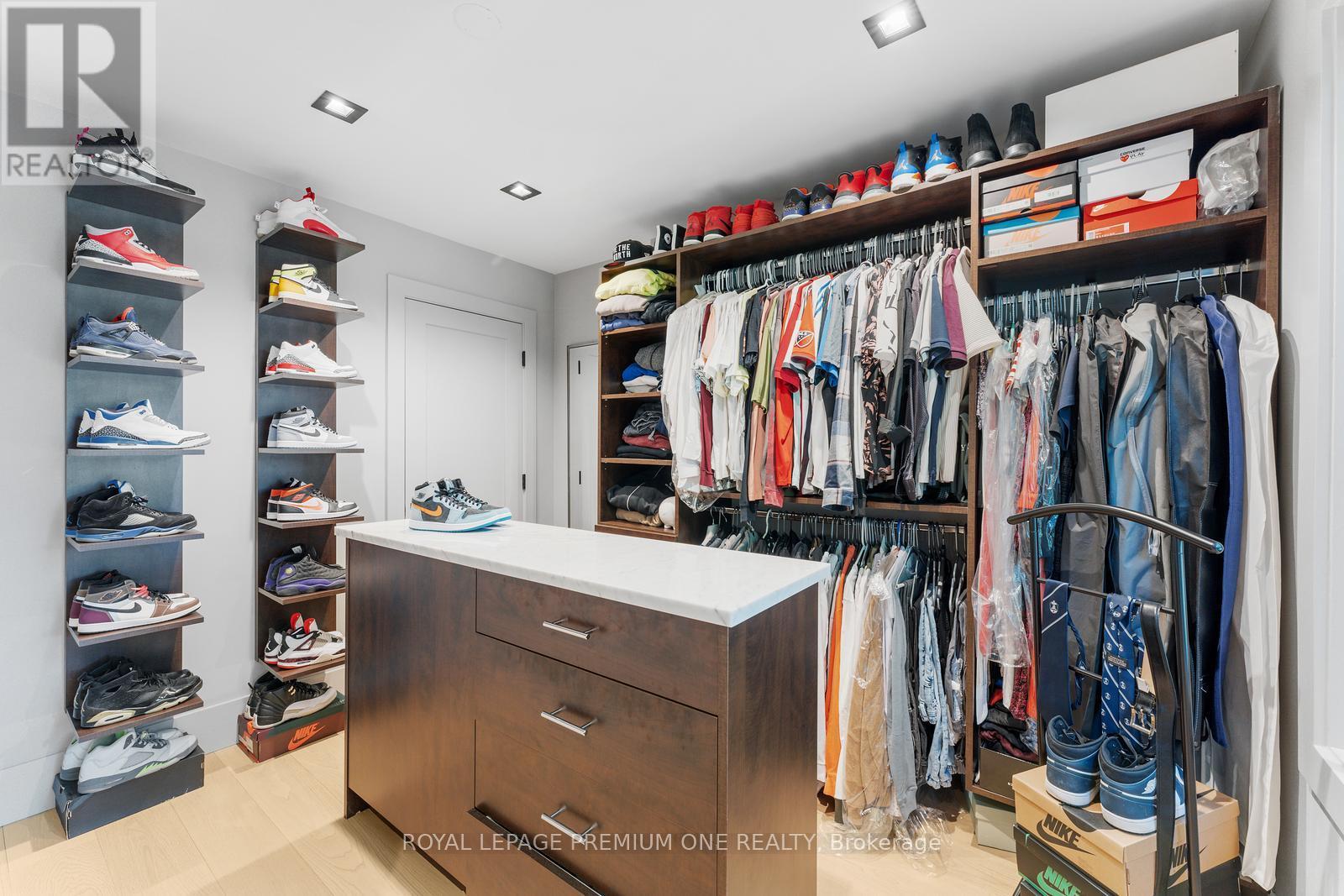 49 Norman Drive, King (King City), Ontario  L7B 1J2 - Photo 33 - N12849098