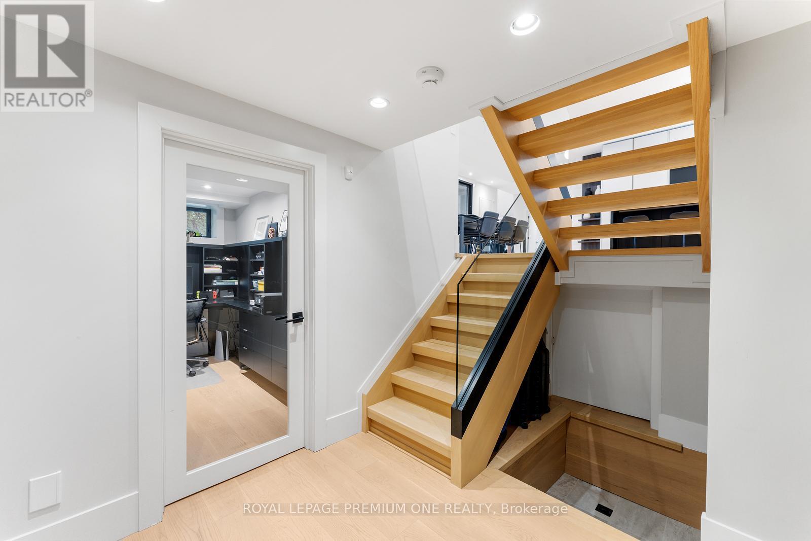 49 Norman Drive, King (King City), Ontario  L7B 1J2 - Photo 34 - N12849098