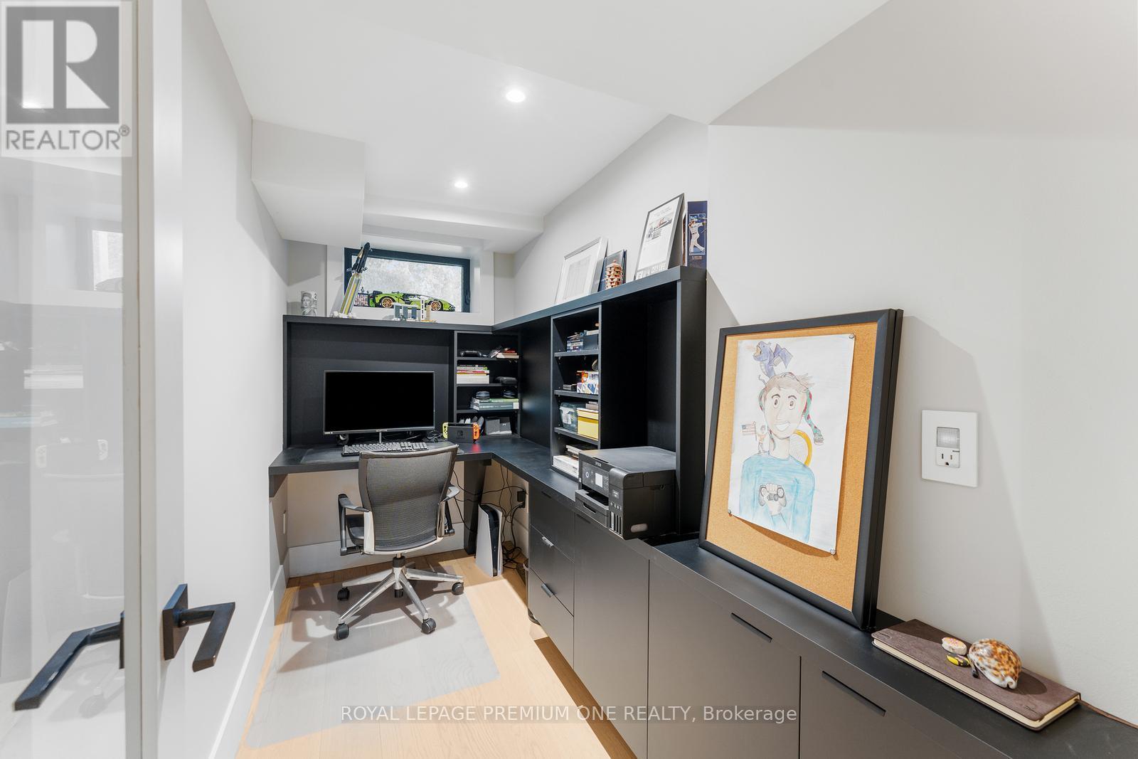 49 Norman Drive, King (King City), Ontario  L7B 1J2 - Photo 37 - N12849098