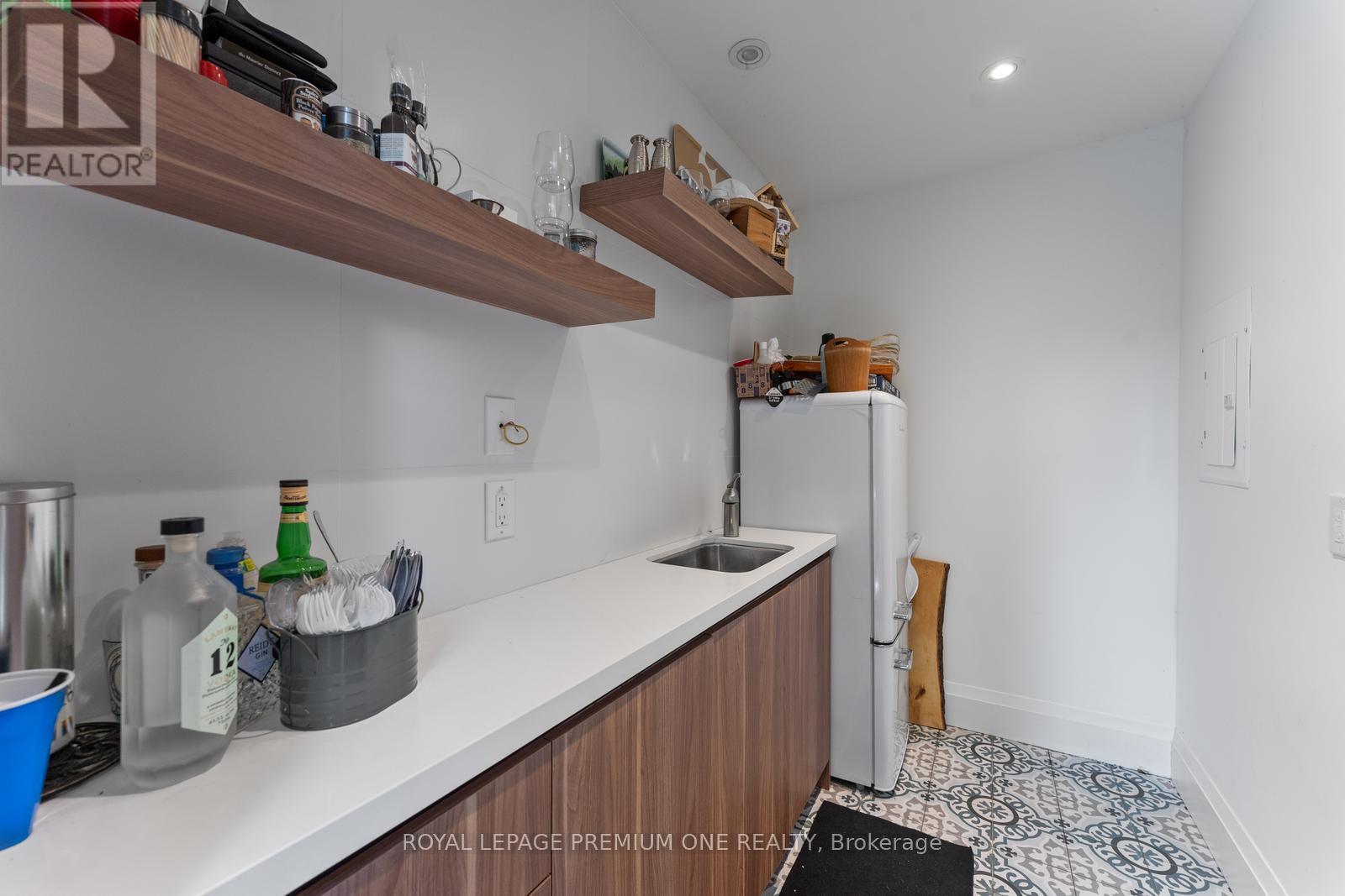 49 Norman Drive, King (King City), Ontario  L7B 1J2 - Photo 46 - N12849098