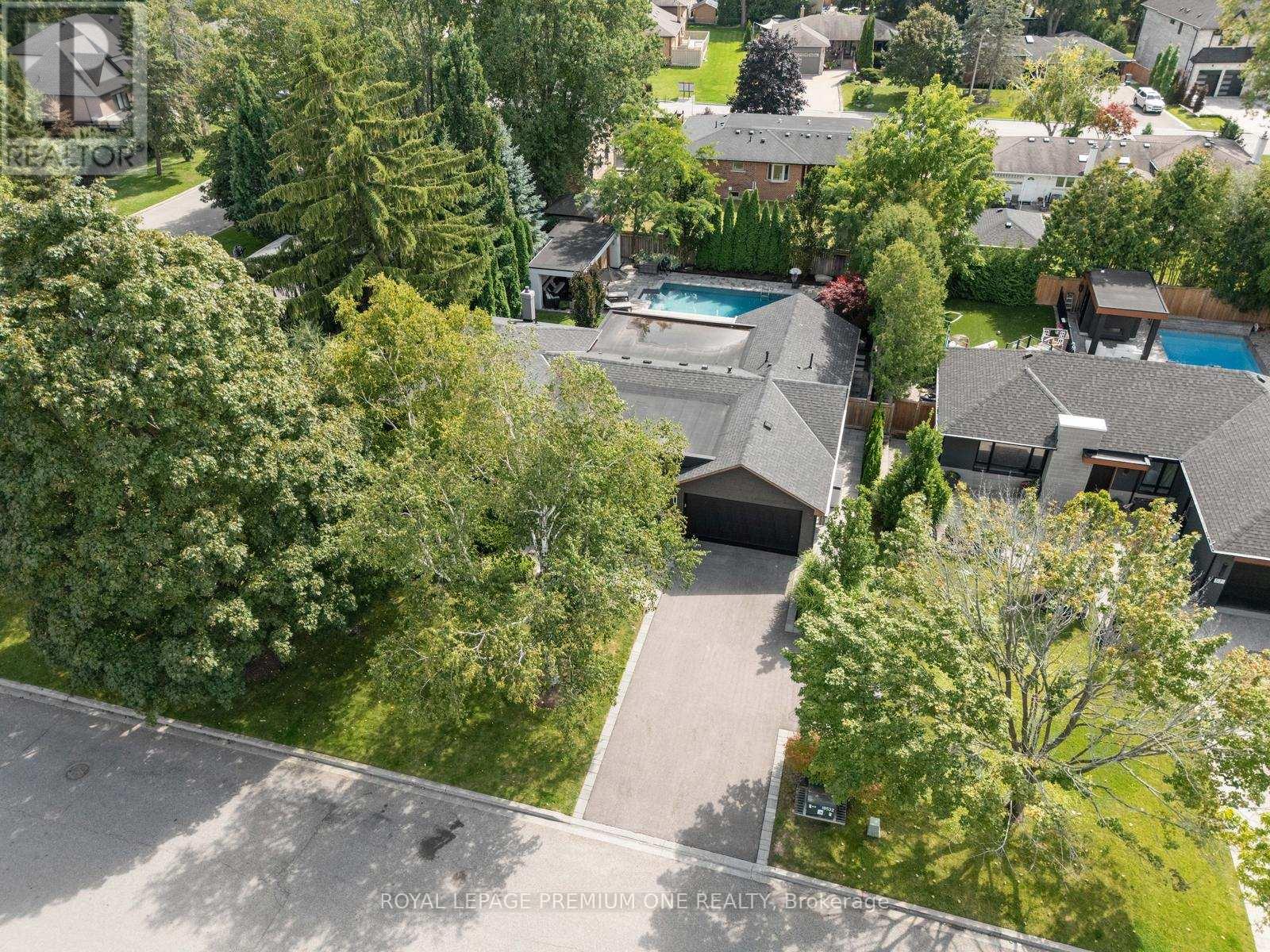 49 Norman Drive, King (King City), Ontario  L7B 1J2 - Photo 6 - N12849098