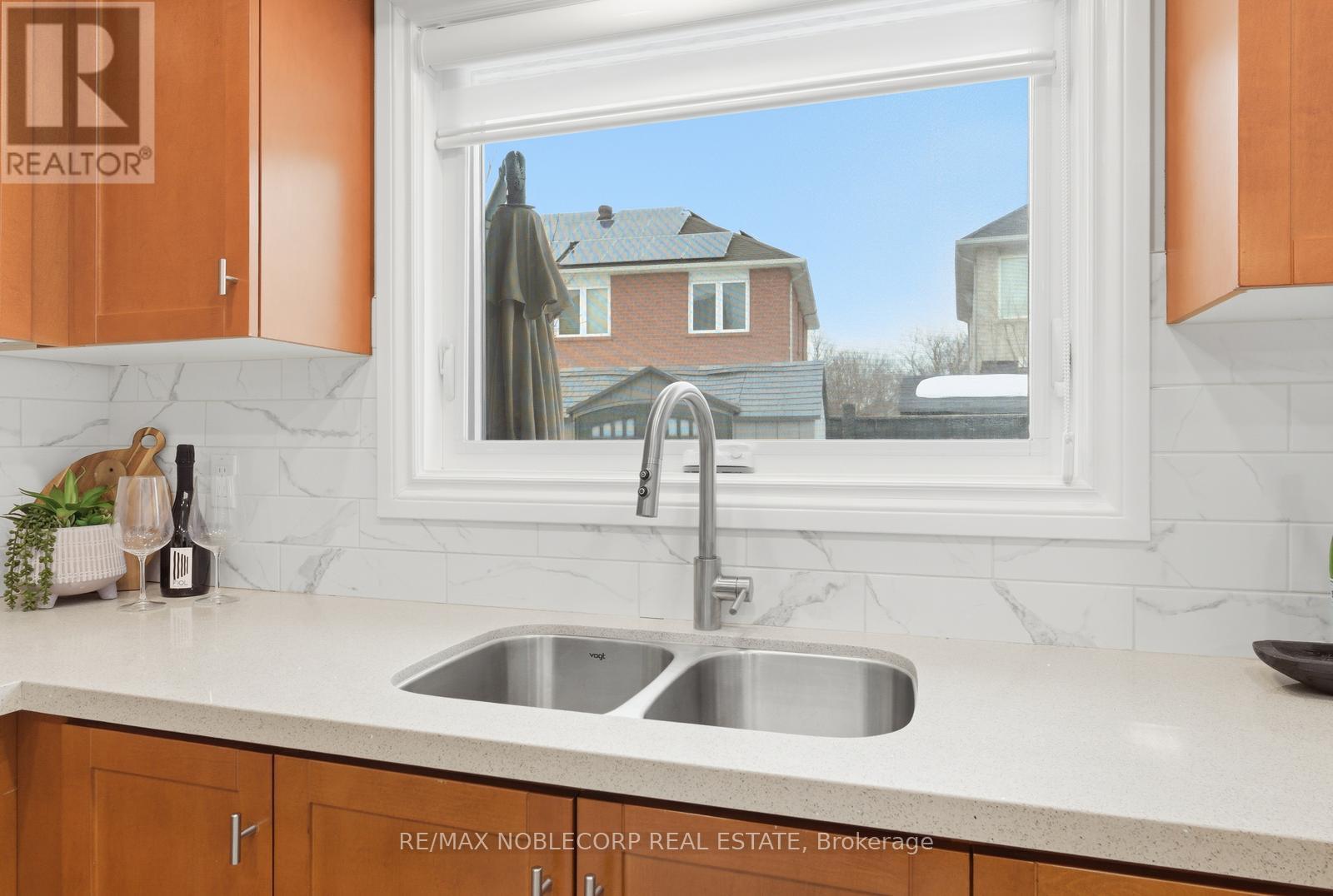 27 Treasure Road, Vaughan (Vellore Village), Ontario  L6A 2Y7 - Photo 24 - N12849106