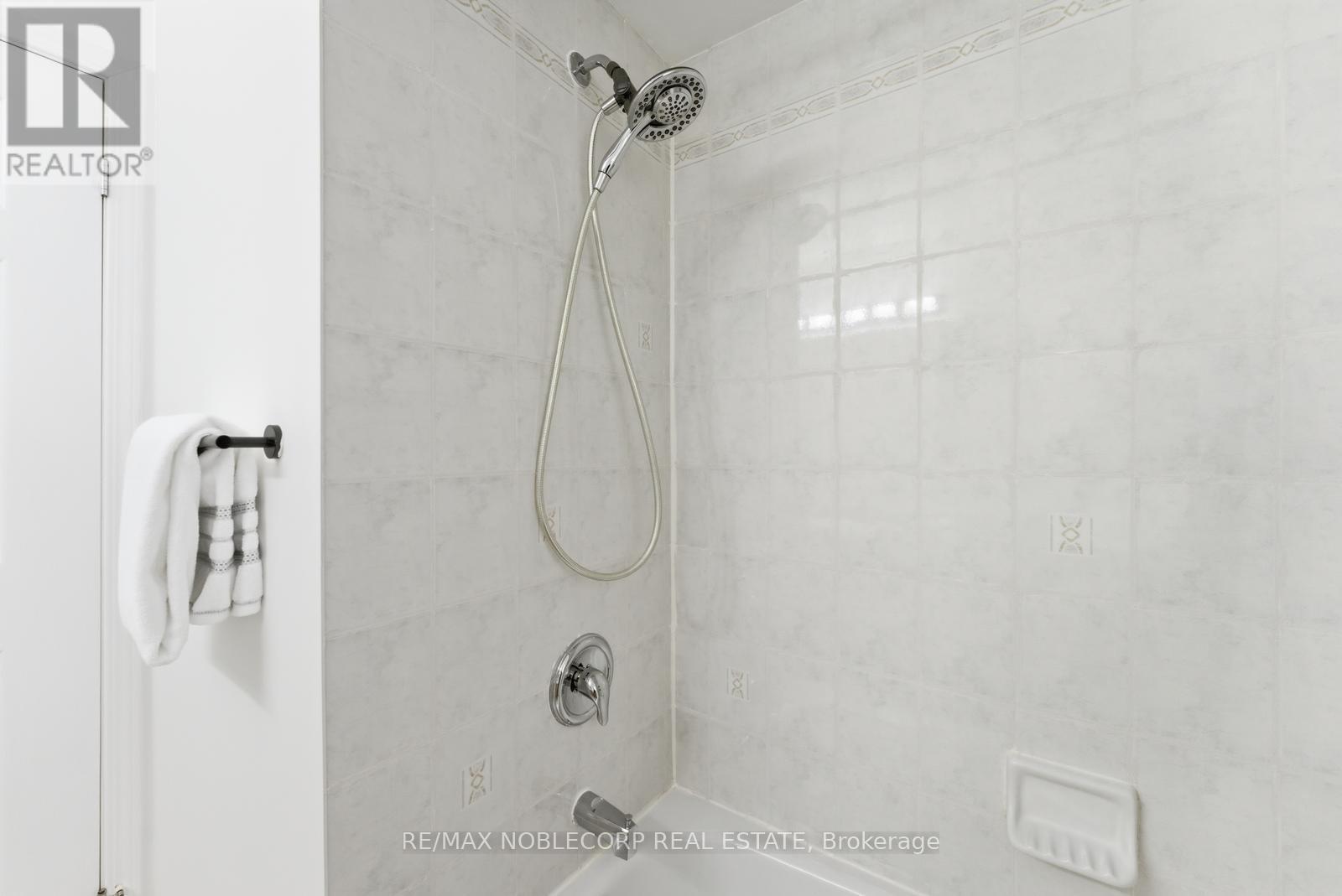 27 Treasure Road, Vaughan (Vellore Village), Ontario  L6A 2Y7 - Photo 43 - N12849106