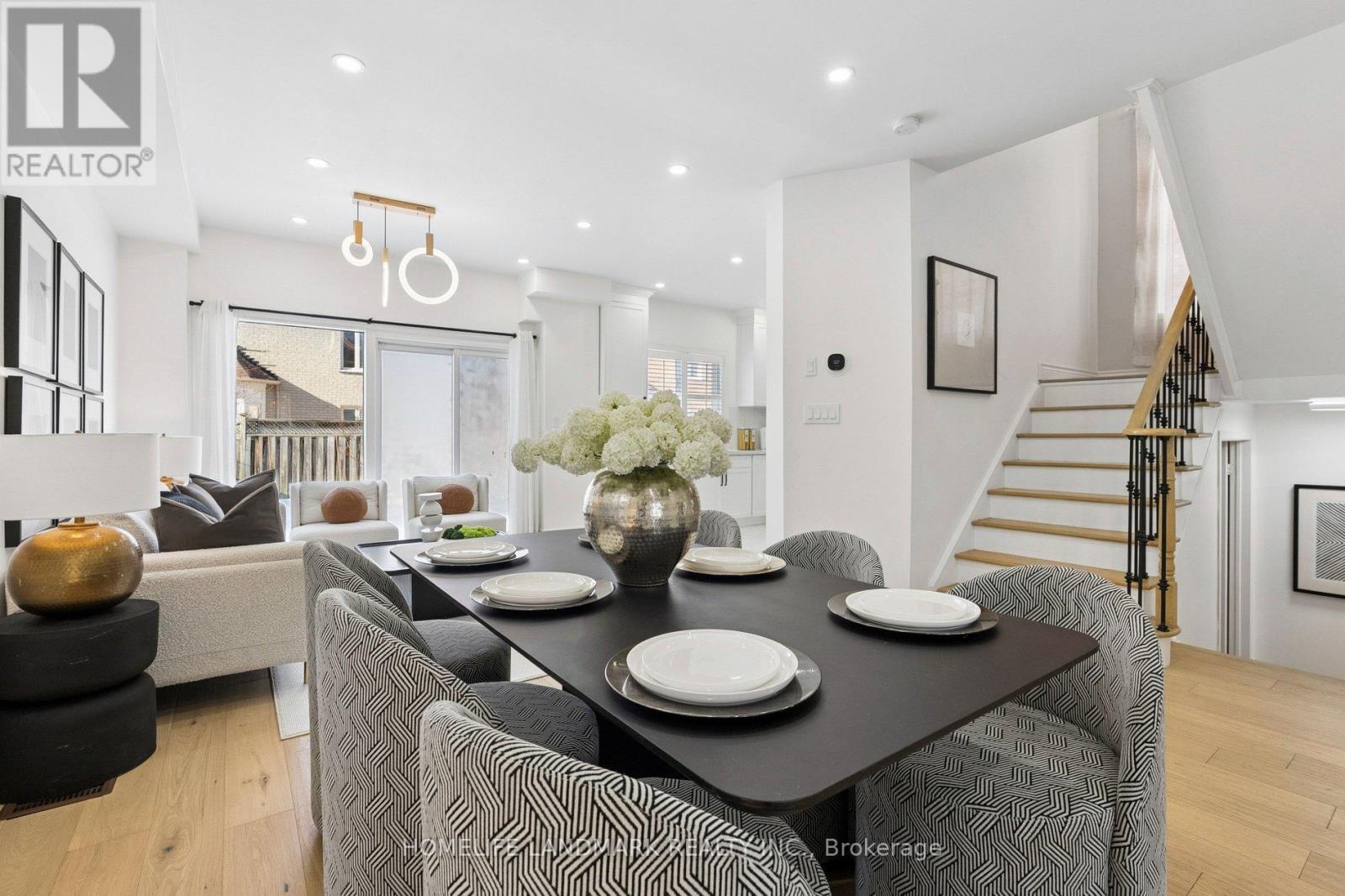 6 Cameo Drive, Richmond Hill, Ontario  L4S 2C3 - Photo 5 - N12849120