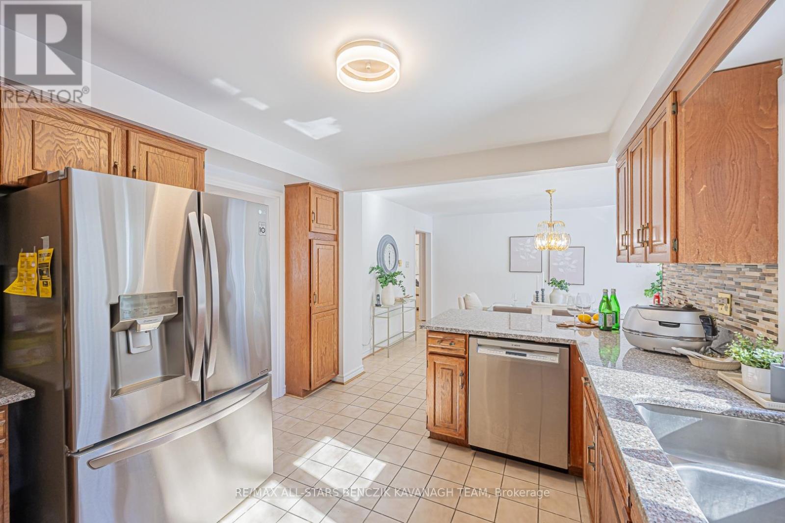 57 Highglen Avenue, Markham, Ontario  L3R 8R1 - Photo 10 - N12849212