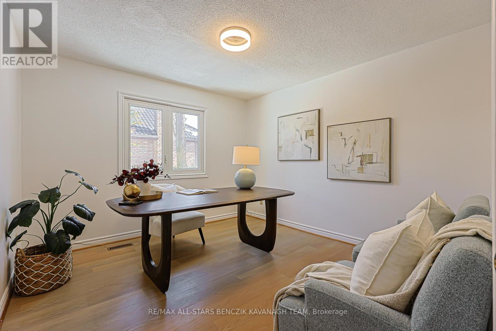 57 Highglen Avenue, Markham, Ontario  L3R 8R1 - Photo 12 - N12849212