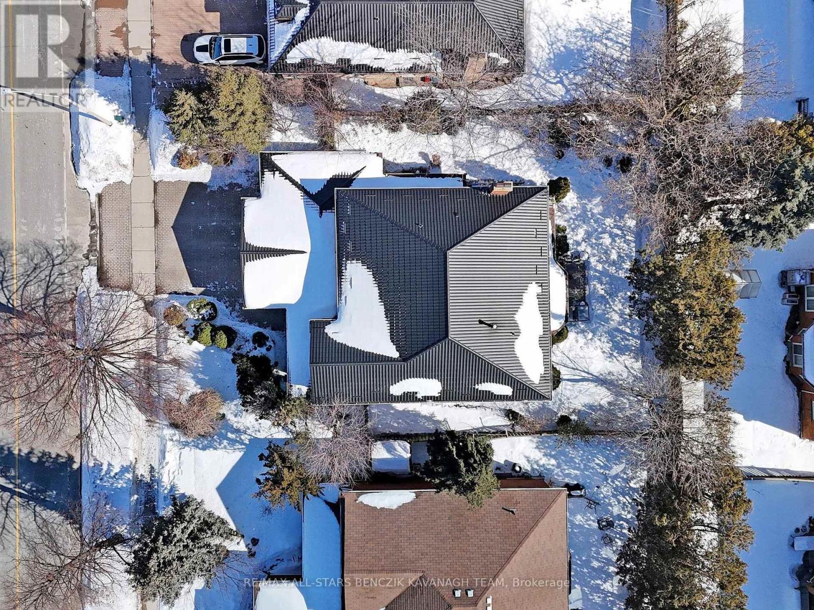 57 Highglen Avenue, Markham, Ontario  L3R 8R1 - Photo 34 - N12849212