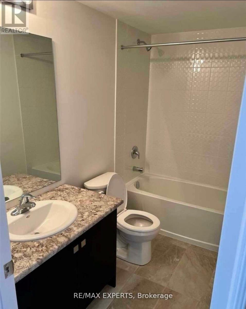 33 Bannister Road, Barrie, Ontario  L9J 0L5 - Photo 5 - S12849220