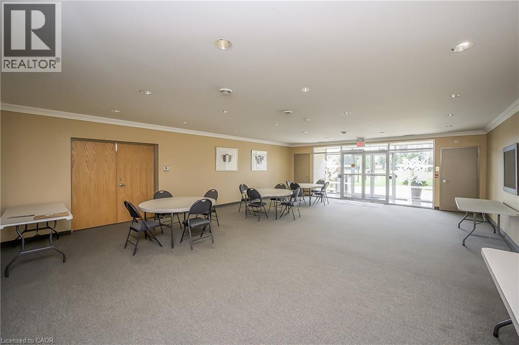 1980 Imperial Way Unit# 212, Burlington, Ontario  L7L 0E7 - Photo 25 - 40809911