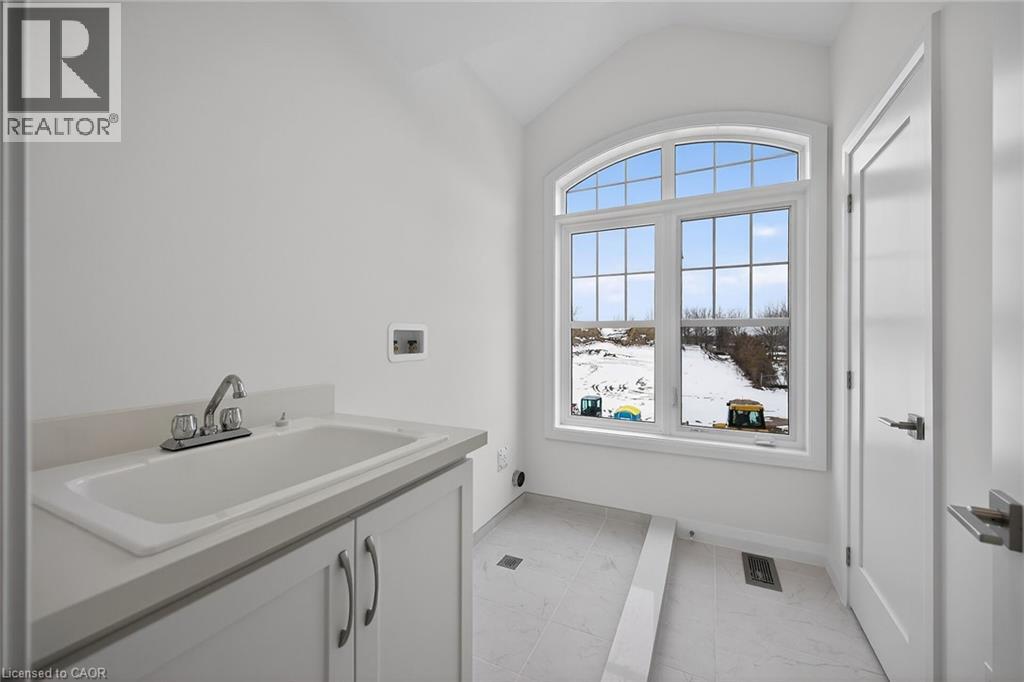 43 Shady Oaks Trail, Hamilton, Ontario  L9B 0E9 - Photo 35 - 40809879