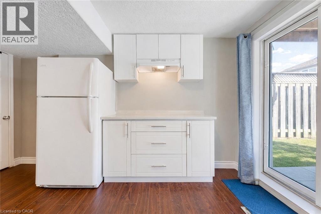 160 Prosperity Drive, Kitchener, Ontario  N2E 4E5 - Photo 30 - 40806401