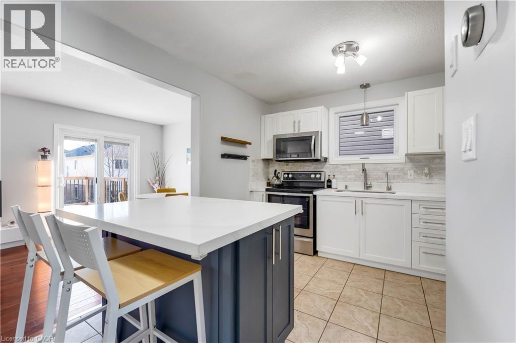 160 Prosperity Drive, Kitchener, Ontario  N2E 4E5 - Photo 5 - 40806401