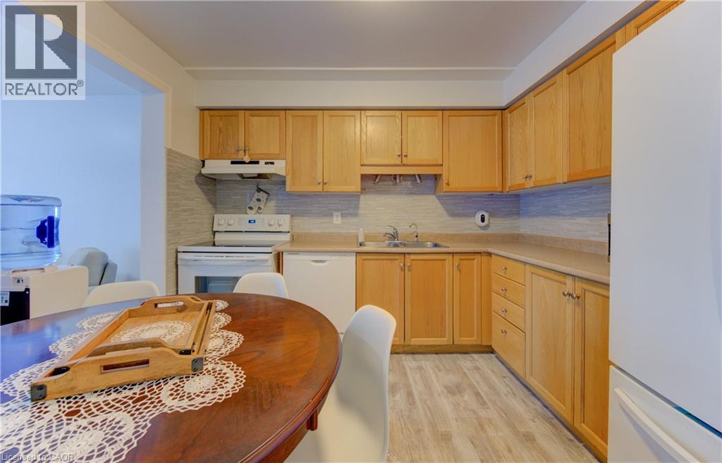 400 Wilson Avenue Unit# 27, Kitchener, Ontario  N2C 2S1 - Photo 6 - 40803954
