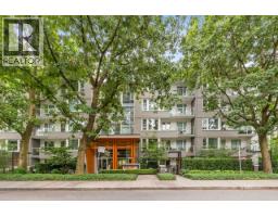 118 255 W 1ST STREET, North Vancouver, British Columbia