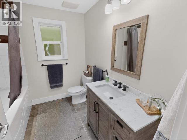 3488 Mackenzie Ave, Powell River, British Columbia  V8A 5G2 - Photo 8 - 19611