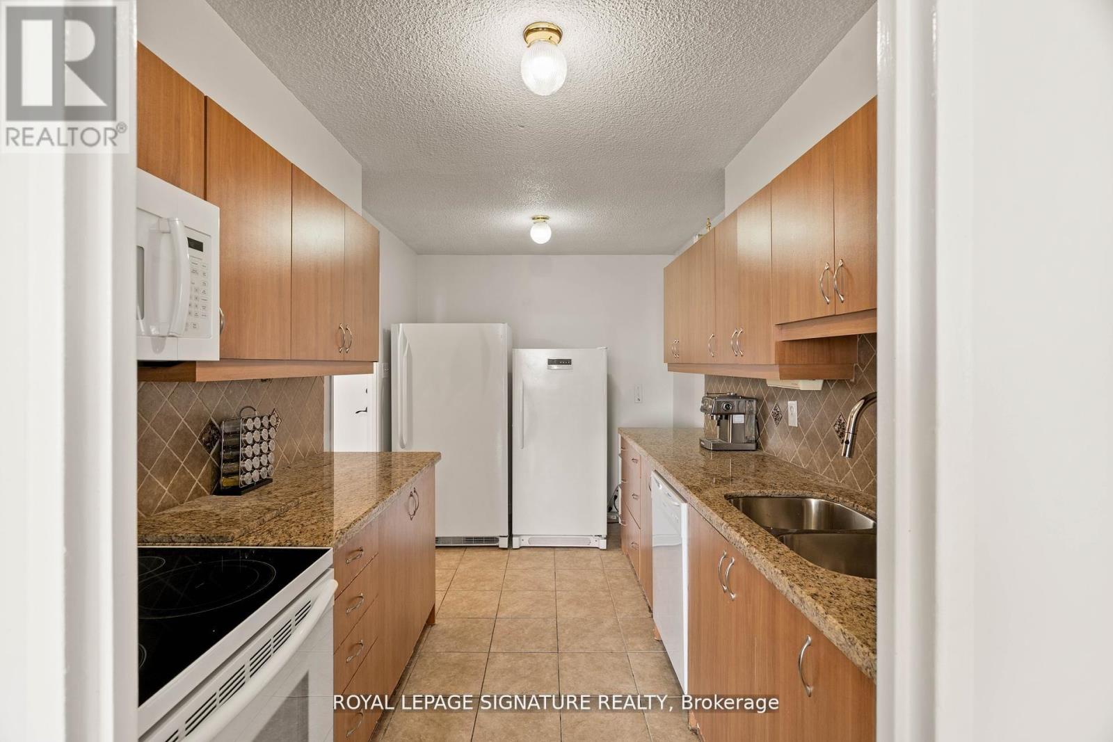 1411 - 40 Panorama Court, Toronto, Ontario  M9V 4M1 - Photo 10 - W12849088