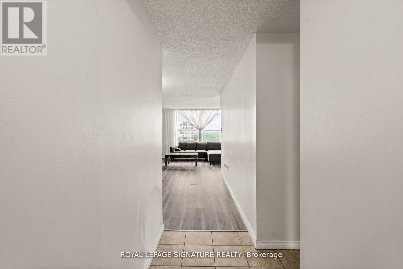 1411 - 40 Panorama Court, Toronto, Ontario  M9V 4M1 - Photo 5 - W12849088