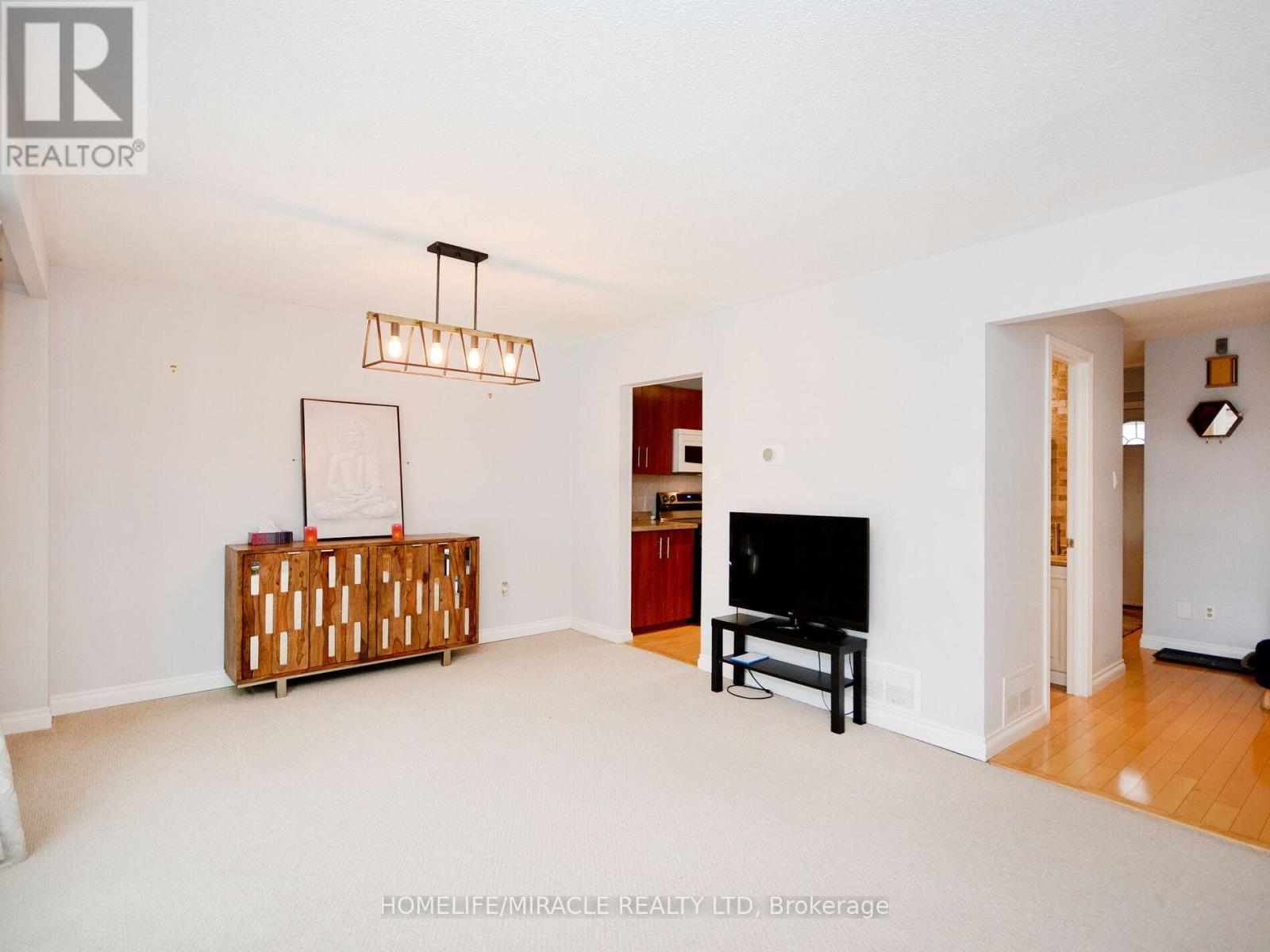 Main - 2335 Council Ring Road, Mississauga, Ontario  L5L 1B9 - Photo 13 - W12849136