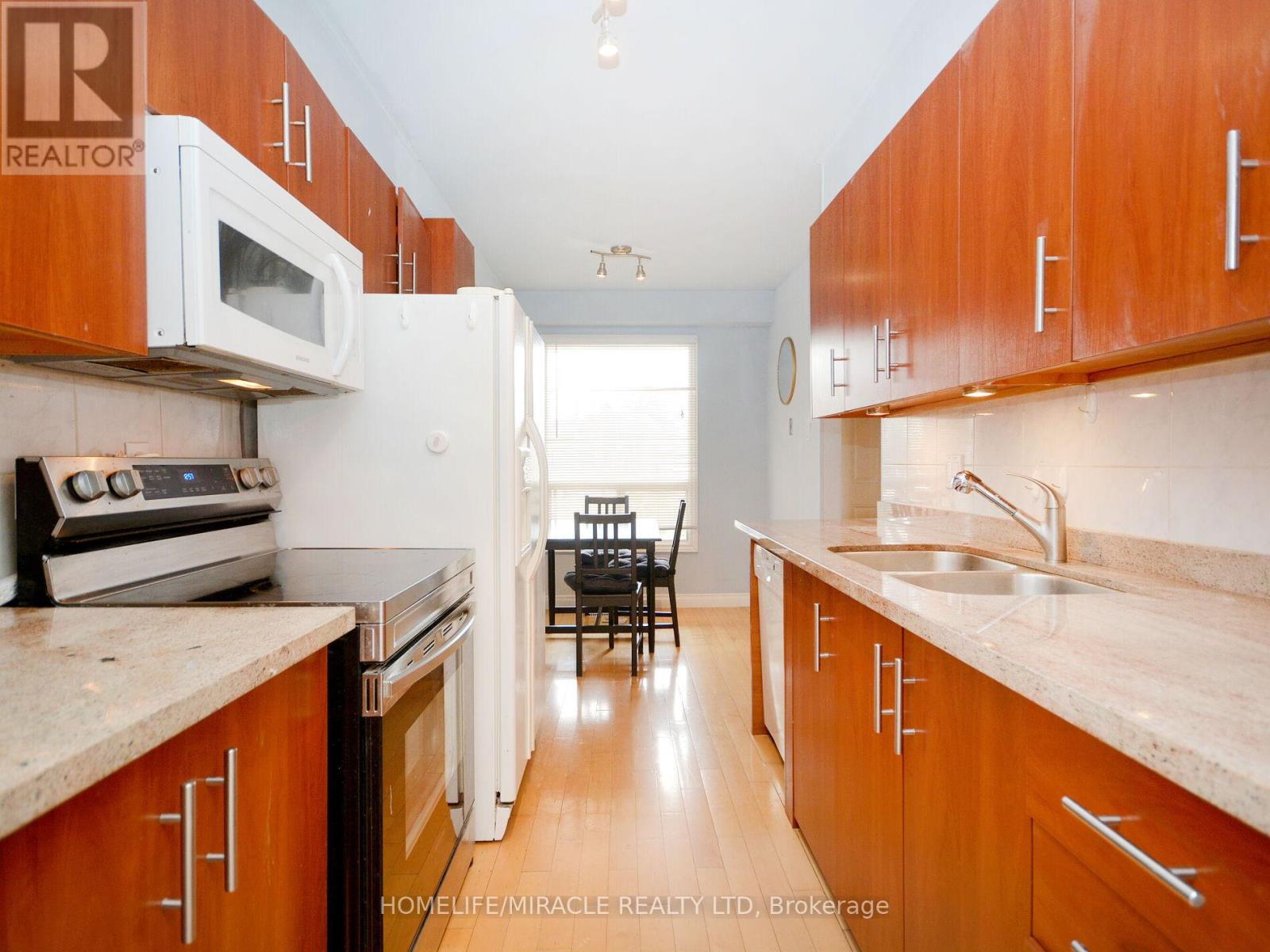 Main - 2335 Council Ring Road, Mississauga, Ontario  L5L 1B9 - Photo 15 - W12849136